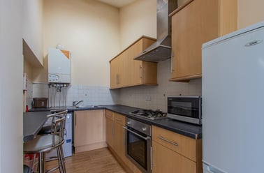 Newport Road, Roath, Cardiff - Image 3